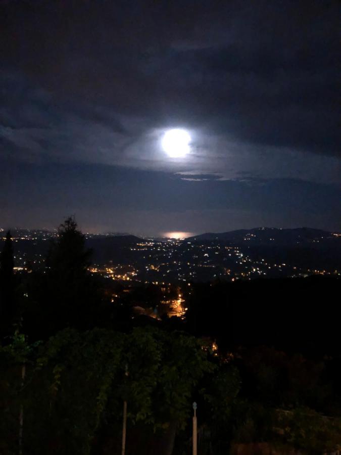 Les Volets Bleus 호텔 Spéracèdes 외부 사진